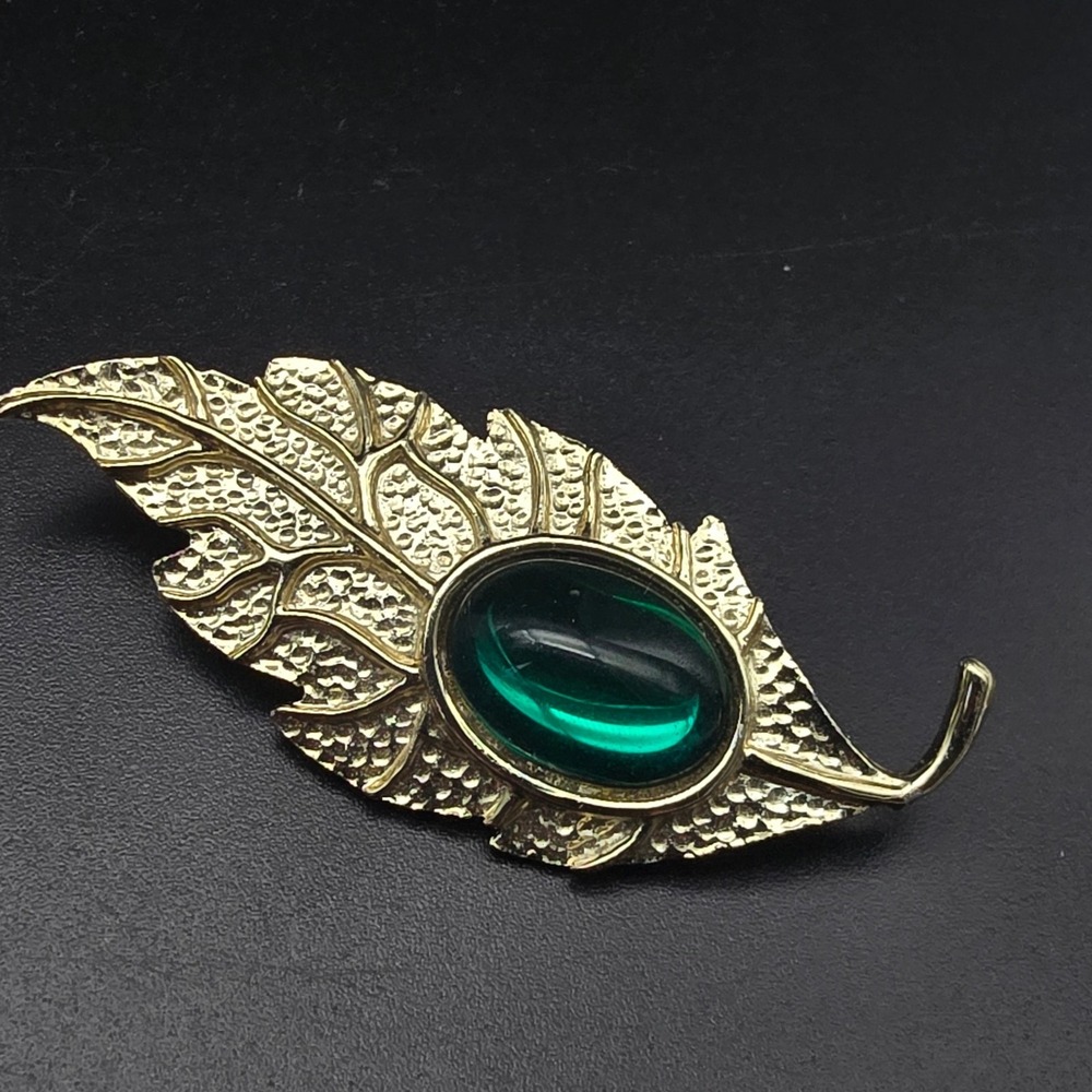 Silver Tone Green Leaf Brooch Jelly Belly Vintage Costume Jewelry Fall Winter